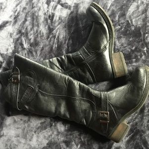 Apres by Lamo Shearling Winter Boots